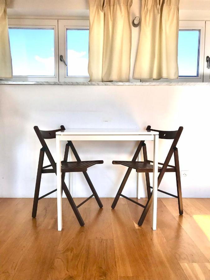 Bezagenta Wilcza8 Minimalist Studio Central Location Варшава Экстерьер фото